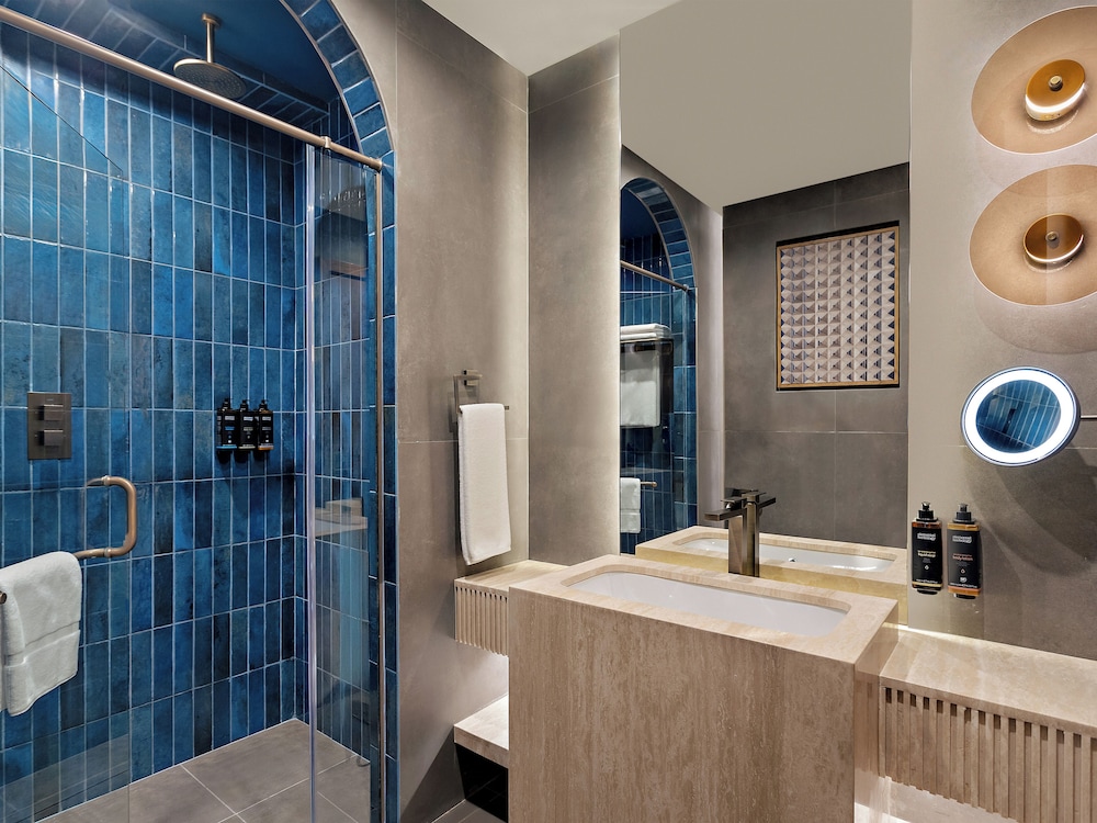 PRIVILEGE KING del hotel Mercure Abu Dhabi Downtown. Foto 6