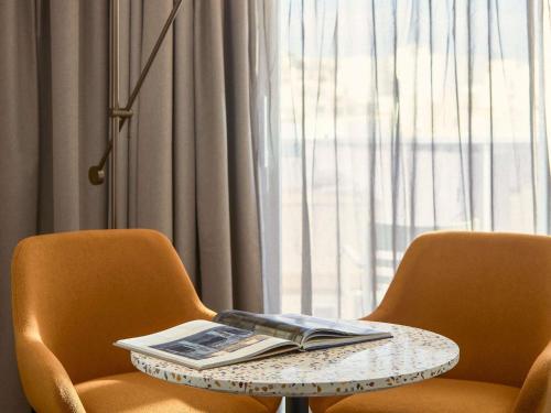 Habitación Superior del hotel Novotel Malta Sliema. Foto 1