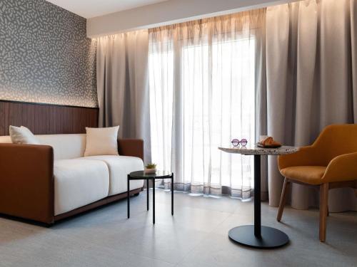 Habitación Estandar del hotel Novotel Malta Sliema. Foto 2
