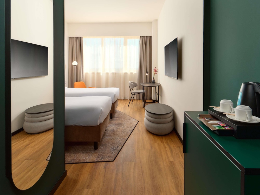 Habitación estándar con dos camas individuales del hotel Novotel Zagreb