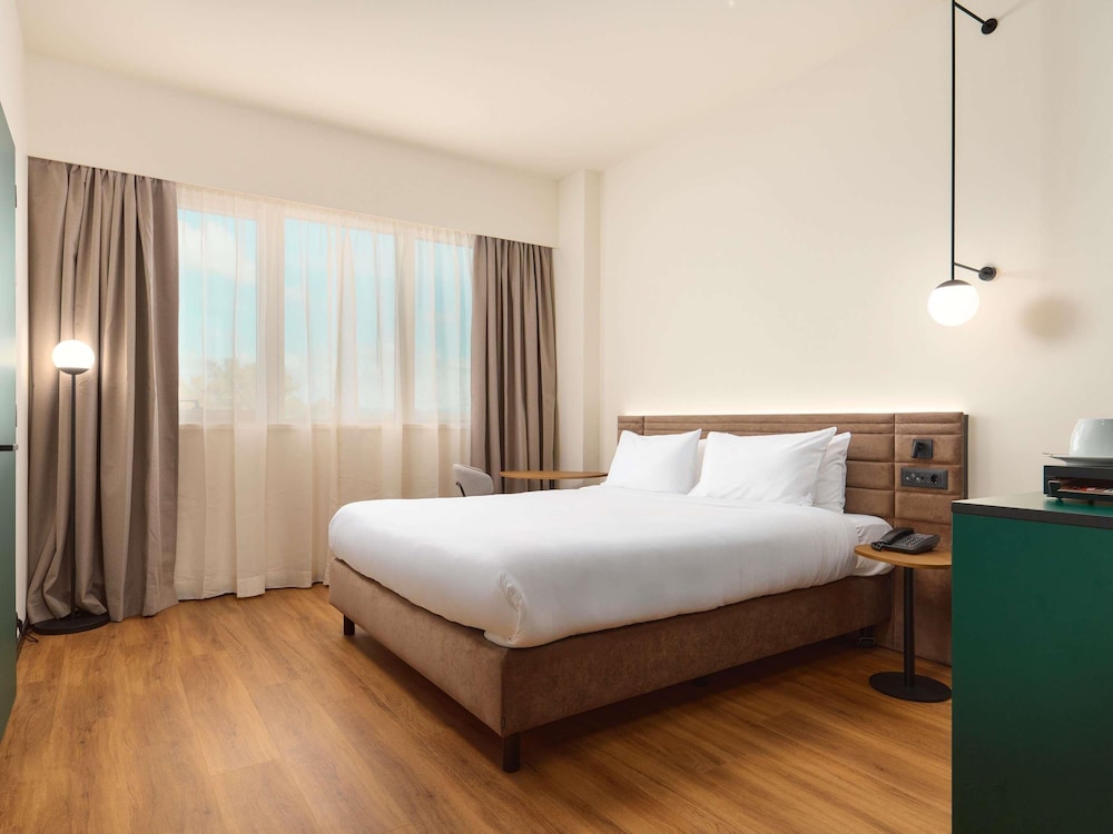 Habitación Superior King del hotel Novotel Zagreb. Foto 5