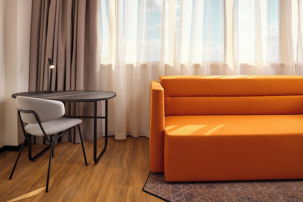 Habitación Ejecutiva King del hotel Novotel Zagreb. Foto 2