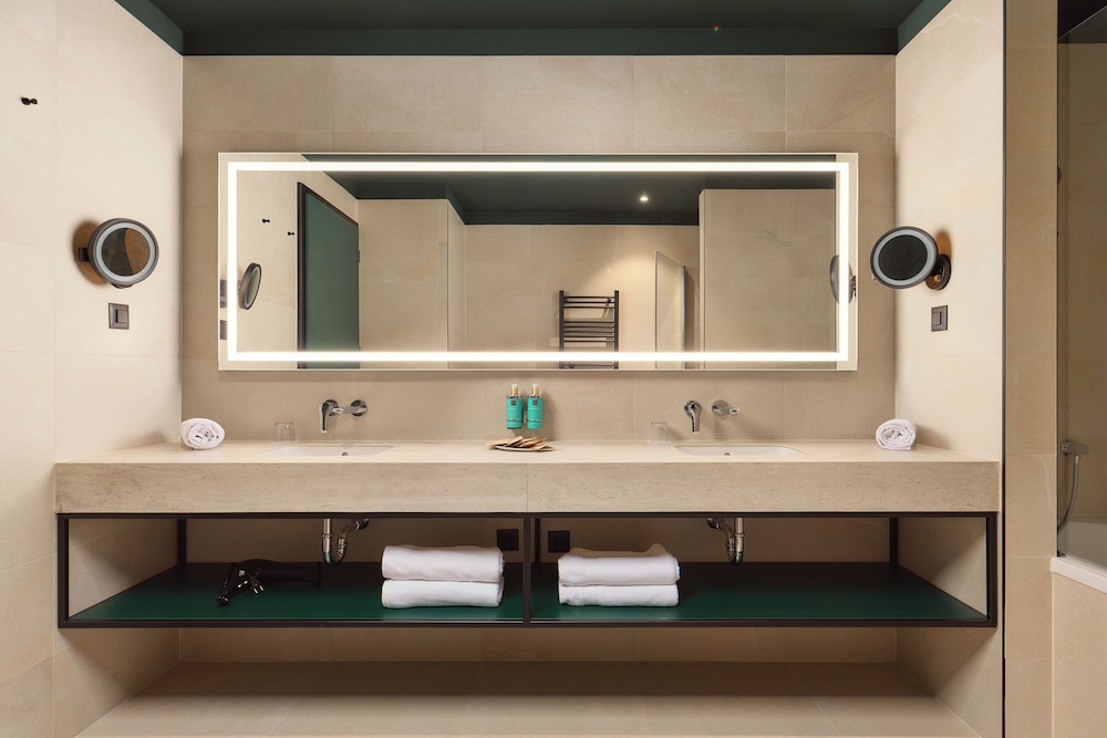 Suite Familiar del hotel Novotel Zagreb. Foto 7