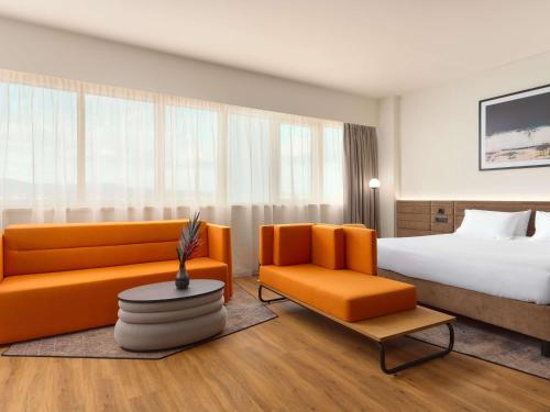 Suite Deluxe del hotel Novotel Zagreb. Foto 1