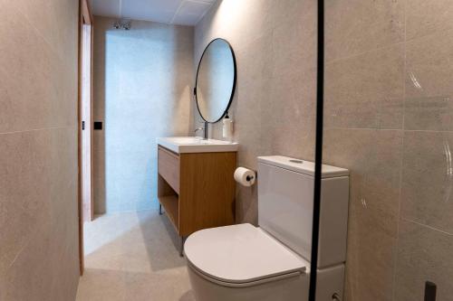 Habitación Doble Estándar del hotel easyHotel Madrid Alcala. Foto 13