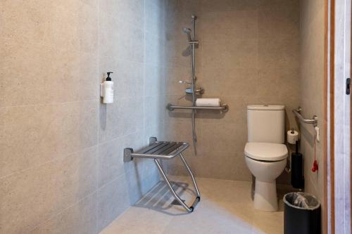 Habitación Doble adaptada para personas con movilidad reducida del hotel easyHotel Madrid Alcala. Foto 7