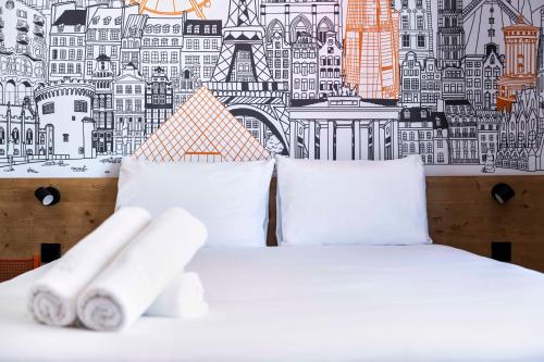 Habitación Doble adaptada para personas con movilidad reducida del hotel easyHotel Madrid Alcala. Foto 9