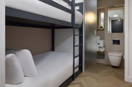 Habitación Doble Económica - 2 camas del hotel The Drey - Kensington, Earl's Court. Foto 3