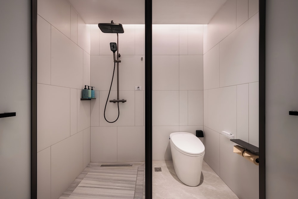 Habitación Ejecutiva con Dos Camas Individuales del hotel Novotel Shanghai Hongqiao International Airport. Foto 6