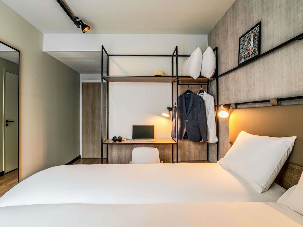 Habitación Estándar - 2 camas individuales del hotel ibis Bordeaux Nord Carbon Blanc. Foto 3