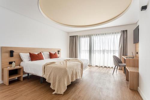 Habitación Doble Superior del hotel B48 Valencia Feria. Foto 5