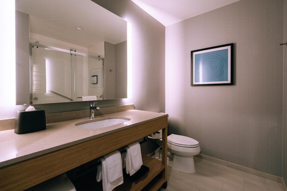 Habitación (High Floor, 2 Queen Beds & 1 Sofa Bed) del hotel Hyatt Place Ontario Airport. Foto 11