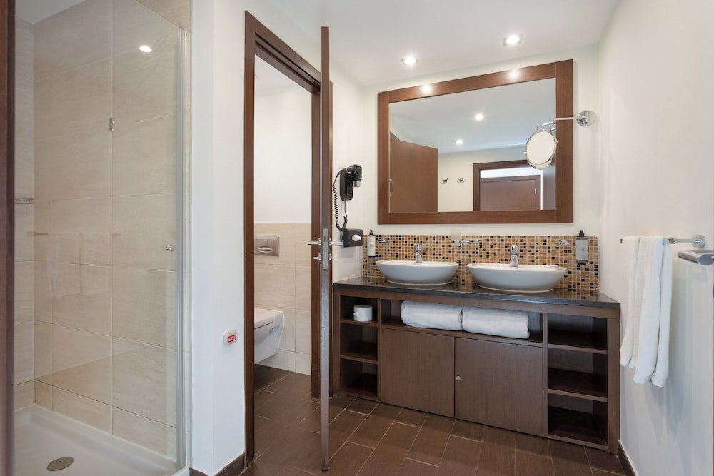 Meliá Room con Terraza Vista jardín del hotel Meliá Laguna Beach