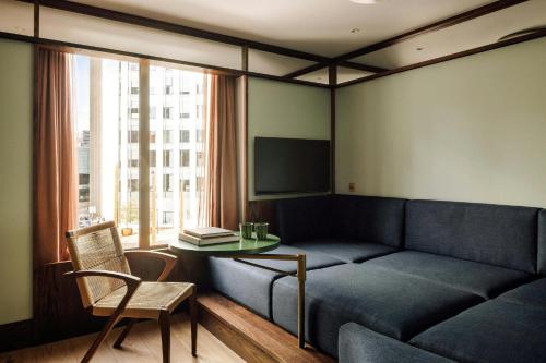 Suite Junior del hotel Locke London Canary Wharf. Foto 4