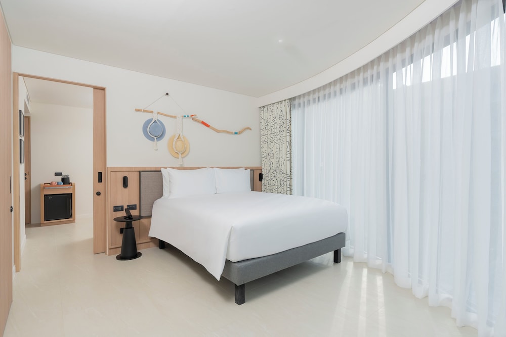 Suite Esquina - 1 cama doble y un sofá cama del hotel Ibis Styles Phuket Bangtao