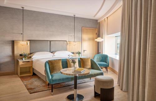 Habitación King Premium Esquinera - 1 cama king del hotel Hyatt Regency London Olympia
