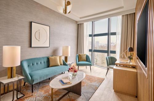 Suite Executive del hotel Hyatt Regency London Olympia. Foto 4