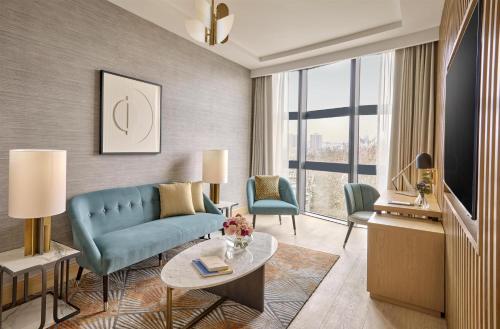 Suite Executive del hotel Hyatt Regency London Olympia. Foto 10