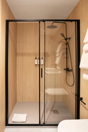Habitación Doble con baño privado del hotel Hotel101- Madrid. Foto 2
