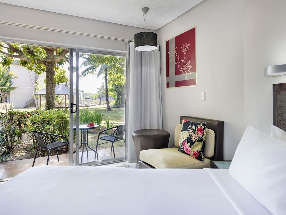 Habitación Deluxe 1 Cama King del hotel Mercure Nadi. Foto 5