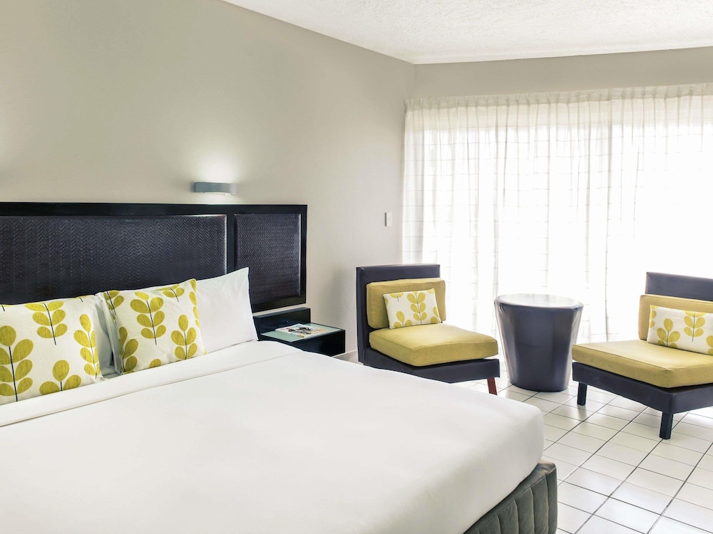 Habitación Deluxe 1 Cama King del hotel Mercure Nadi. Foto 6
