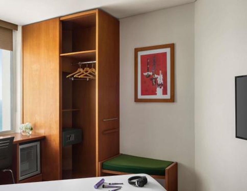 Habitación doble Vista Mar 1 Cama doble del hotel Ibis Kuwait Salmiya. Foto 3