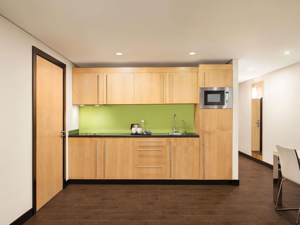 Apartamento de 1 dormitorio con cama doble del hotel Ibis Kuwait Salmiya. Foto 6