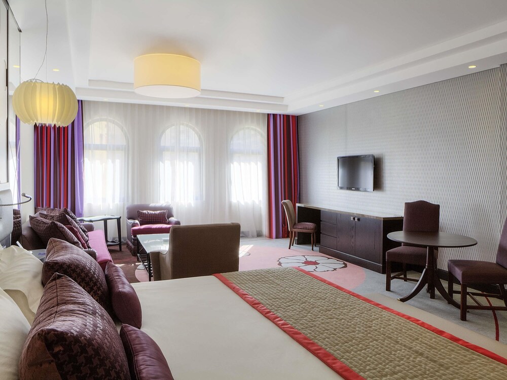 SUITE JUNIOR, 1 Cama King Size del hotel Sofitel Beirut Le Gabriel. Foto 4