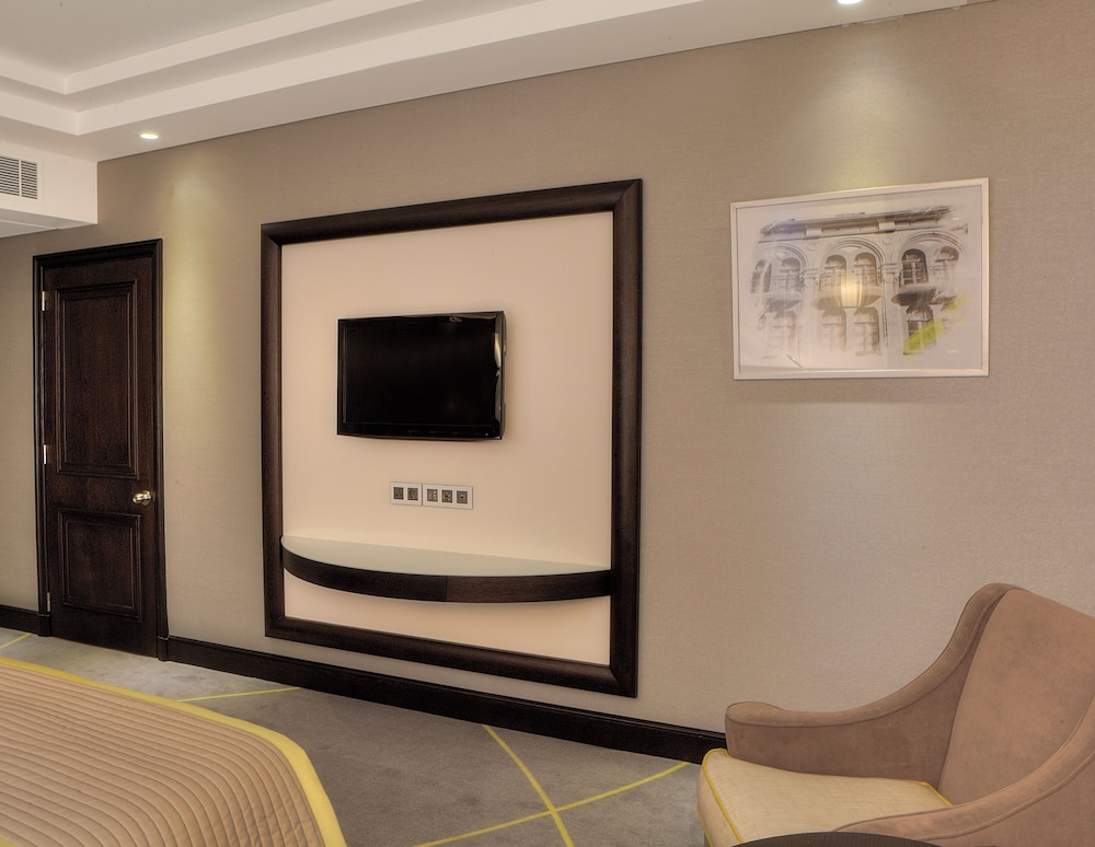 Habitación de lujo, 2 camas individuales del hotel Sofitel Beirut Le Gabriel. Foto 1