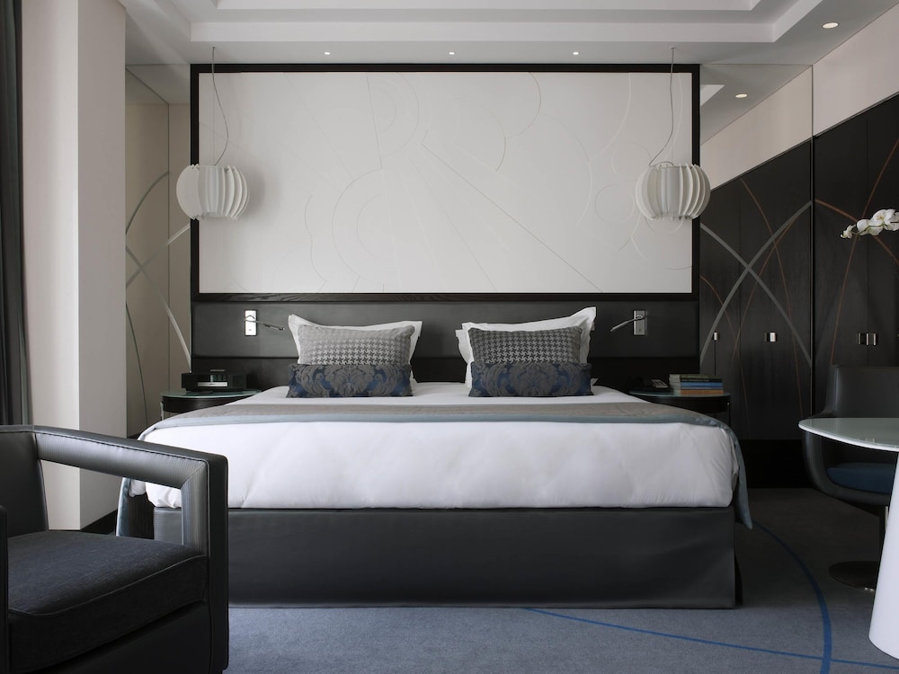 Suite Prestige, 1 cama king size, Salón adicional, Terraza privada del hotel Sofitel Beirut Le Gabriel. Foto 7