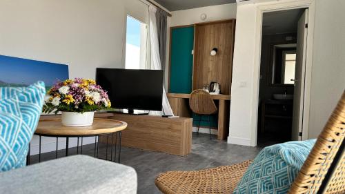 Bungalow de 1 dormitorio del hotel BLUESEA Club Caleta Dorada. Foto 5