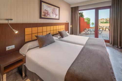 Suite con vistas al mar del hotel Holiday World Polynesia Affiliated by Meliá. Foto 5
