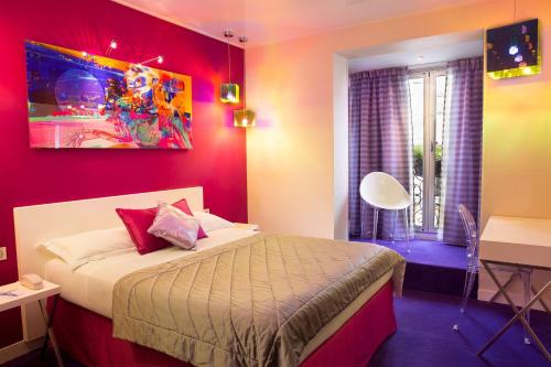 Superior Queen Room with Bath Tub - Non - Smoking del hotel Best Western Anjou Lafayette Opera. Foto 9