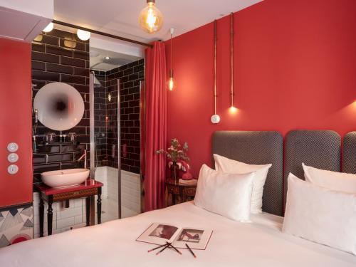Habitación Doble Insolite del hotel Exquis By Elegancia. Foto 6
