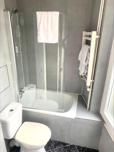 Habitación Individual del hotel Belgrand. Foto 4