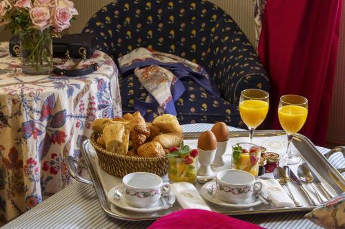 Suite del hotel Chambiges Elysées. Foto 1