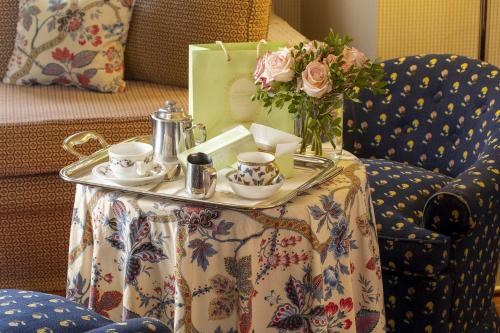 Suite del hotel Chambiges Elysées. Foto 3