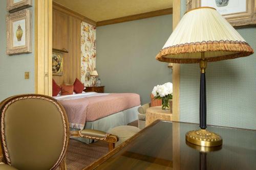 Suite del hotel Chambiges Elysées. Foto 10