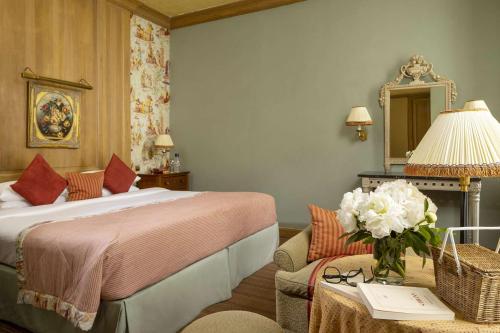 Suite del hotel Chambiges Elysées. Foto 11