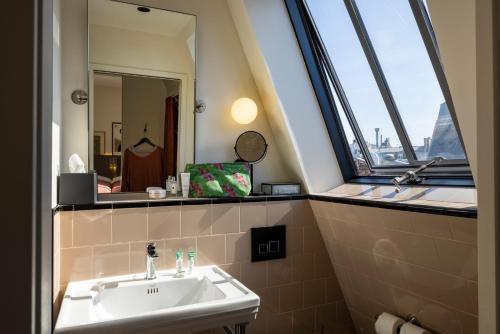 Chambre Parisienne del hotel Dadou Paris. Foto 5