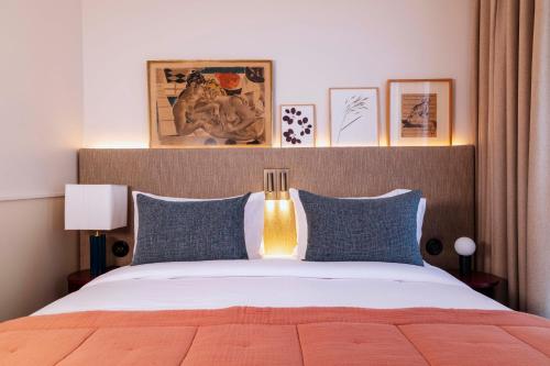 Very Bonne Chambre del hotel Dadou Paris. Foto 2