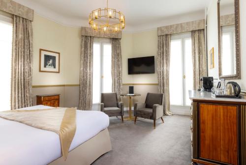 Suite Junior de esquina del hotel Hotel Claridge. Foto 4