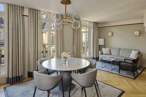 Suite Premier de 2 dormitorios del hotel Fraser Suites Le Claridge Champs-Elysées