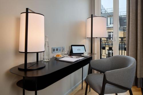 Suite Premier de 2 dormitorios del hotel Fraser Suites Le Claridge Champs-Elysées. Foto 6