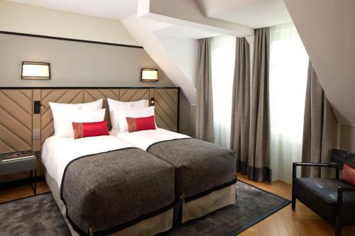 Suite Premier de 2 dormitorios del hotel Fraser Suites Le Claridge Champs-Elysées. Foto 7