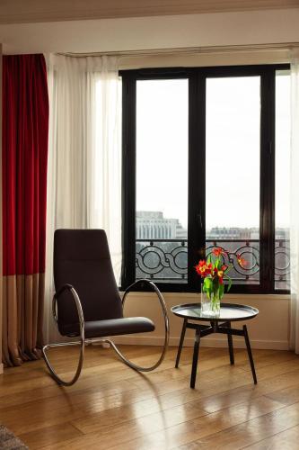 Privilege Room – Eiffel Tower View & Balcony del hotel Terrass. Foto 4
