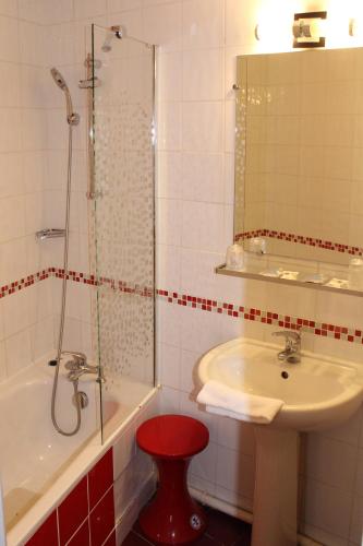 Habitación Doble del hotel Kyriad Paris 13 - Italie Gobelins. Foto 3