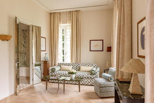 Habitación Deluxe del hotel Saint James Paris. Foto 3