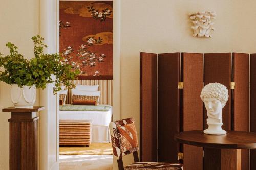 Suite Prestige del hotel Saint James Paris. Foto 1