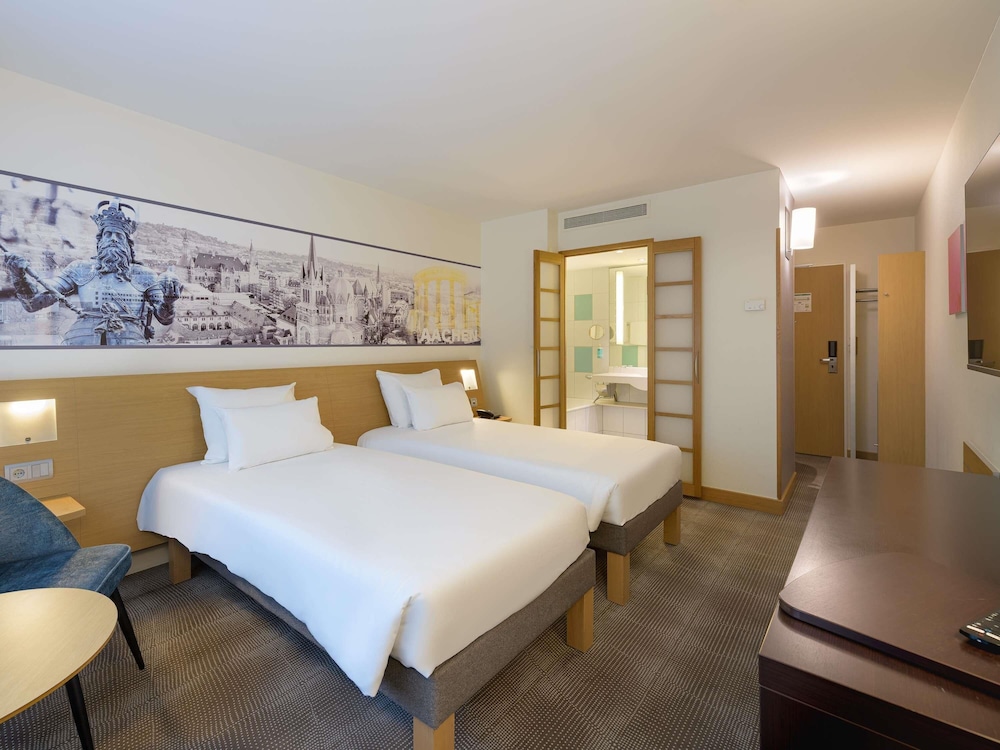 Habitación estándar con camas individuales del hotel Novotel Aachen City
